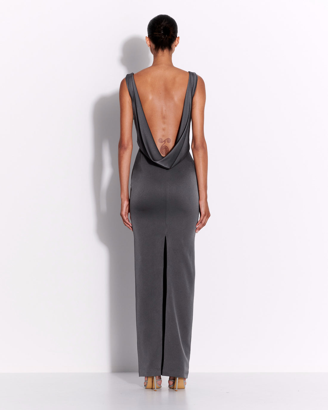 Gowns – Alex Perry