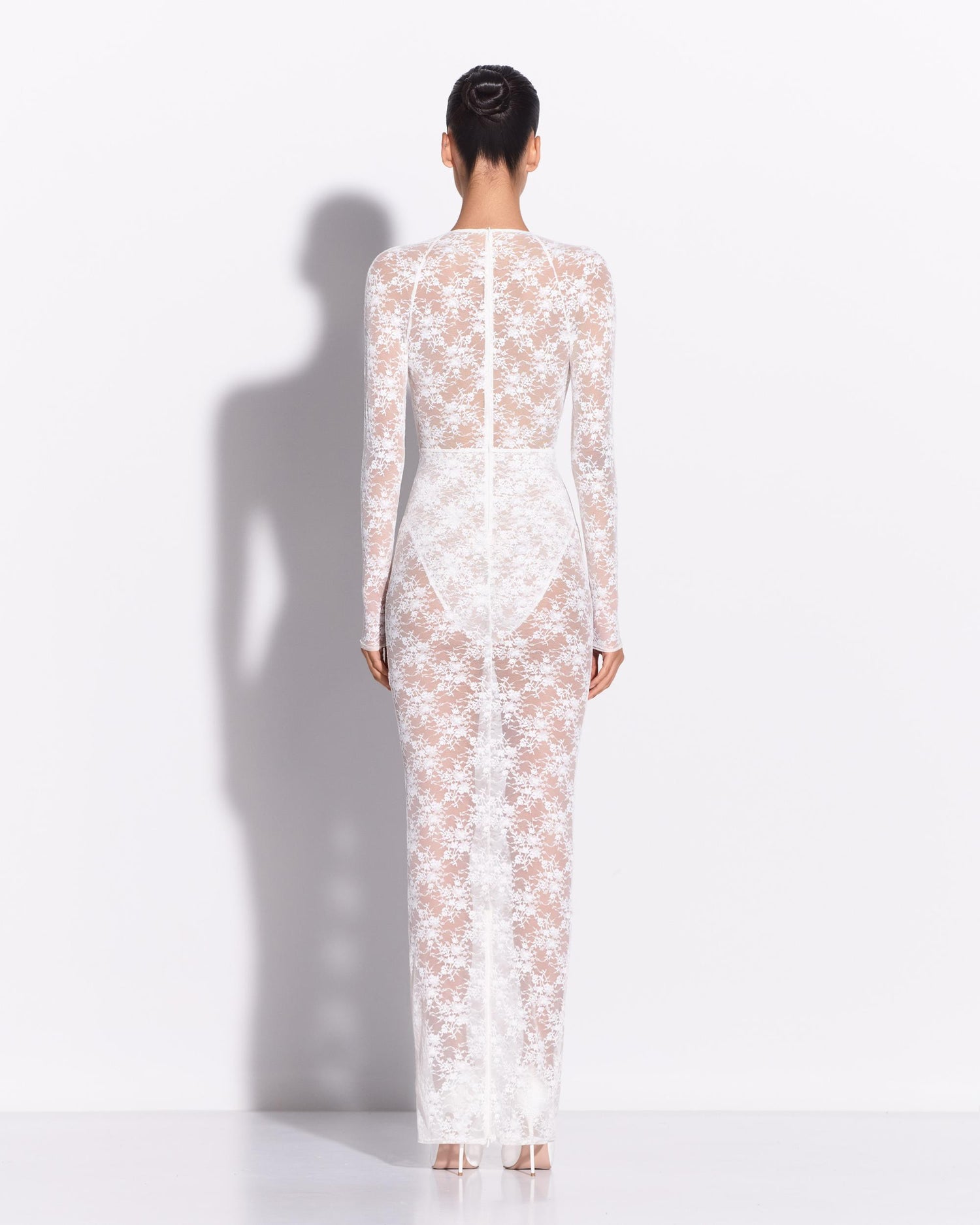 Long Sleeve Halter Column in Lace