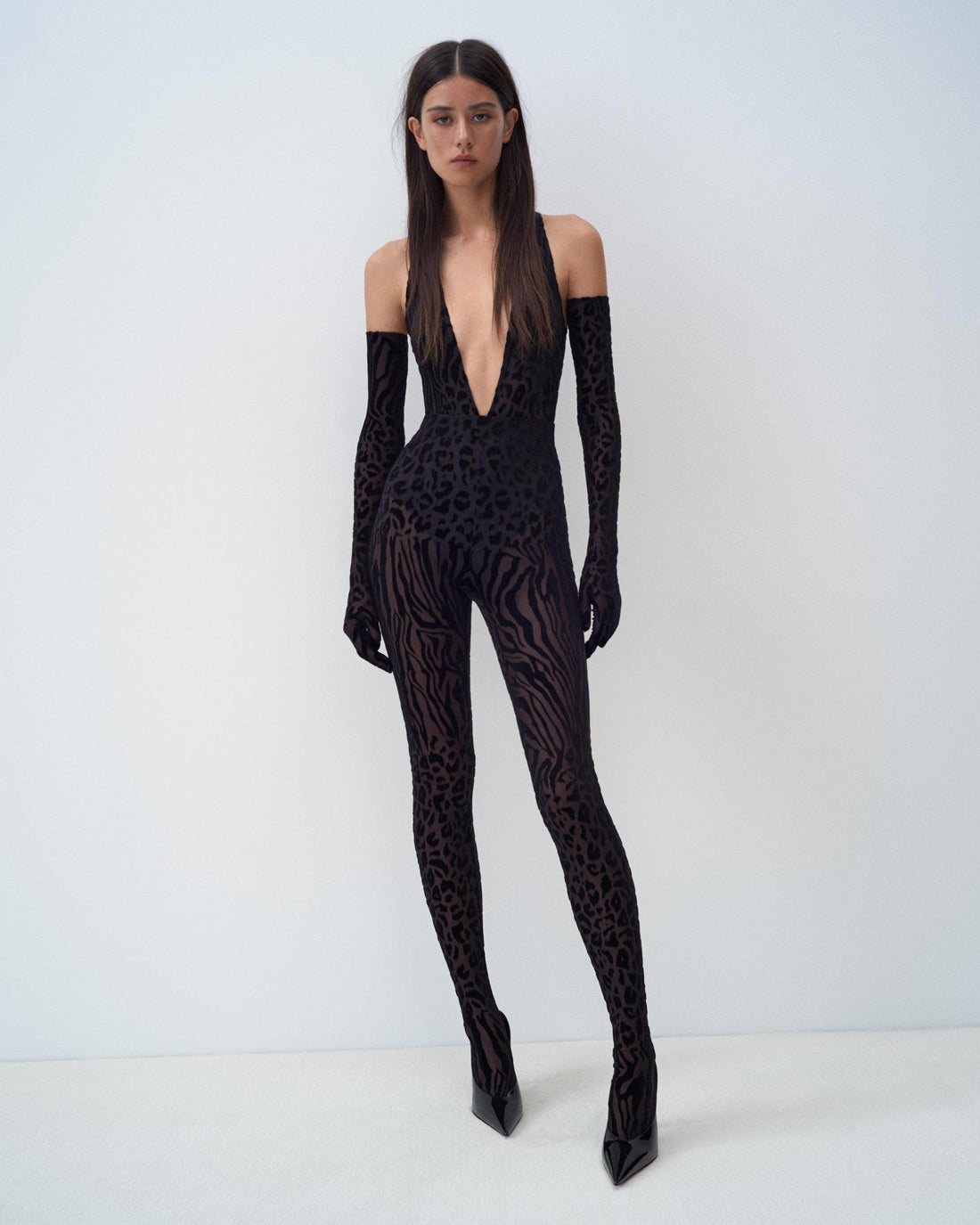 Alex Perry FW25 — Look 28