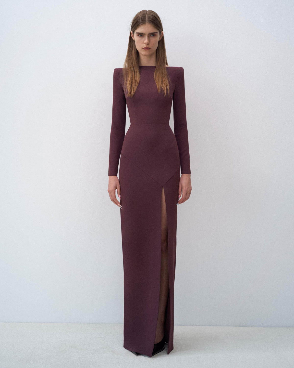 Alex Perry Fall Winter 2025 Look 38 - Long Sleeve Column in Crepe