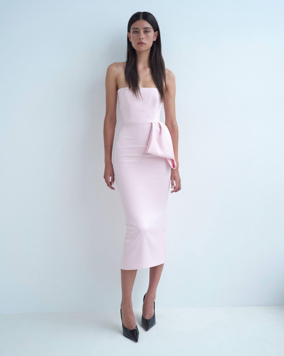 Alex Perry Fall Winter 2025 Look 40 — Strapless Dress in Satin Crepe