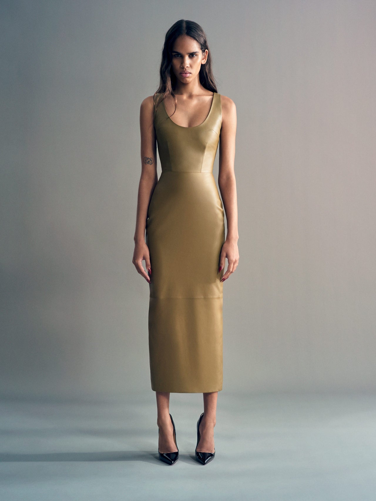 Alex Perry FW26 - Look 16, Scoop Singlet Dress in Leather Dijon