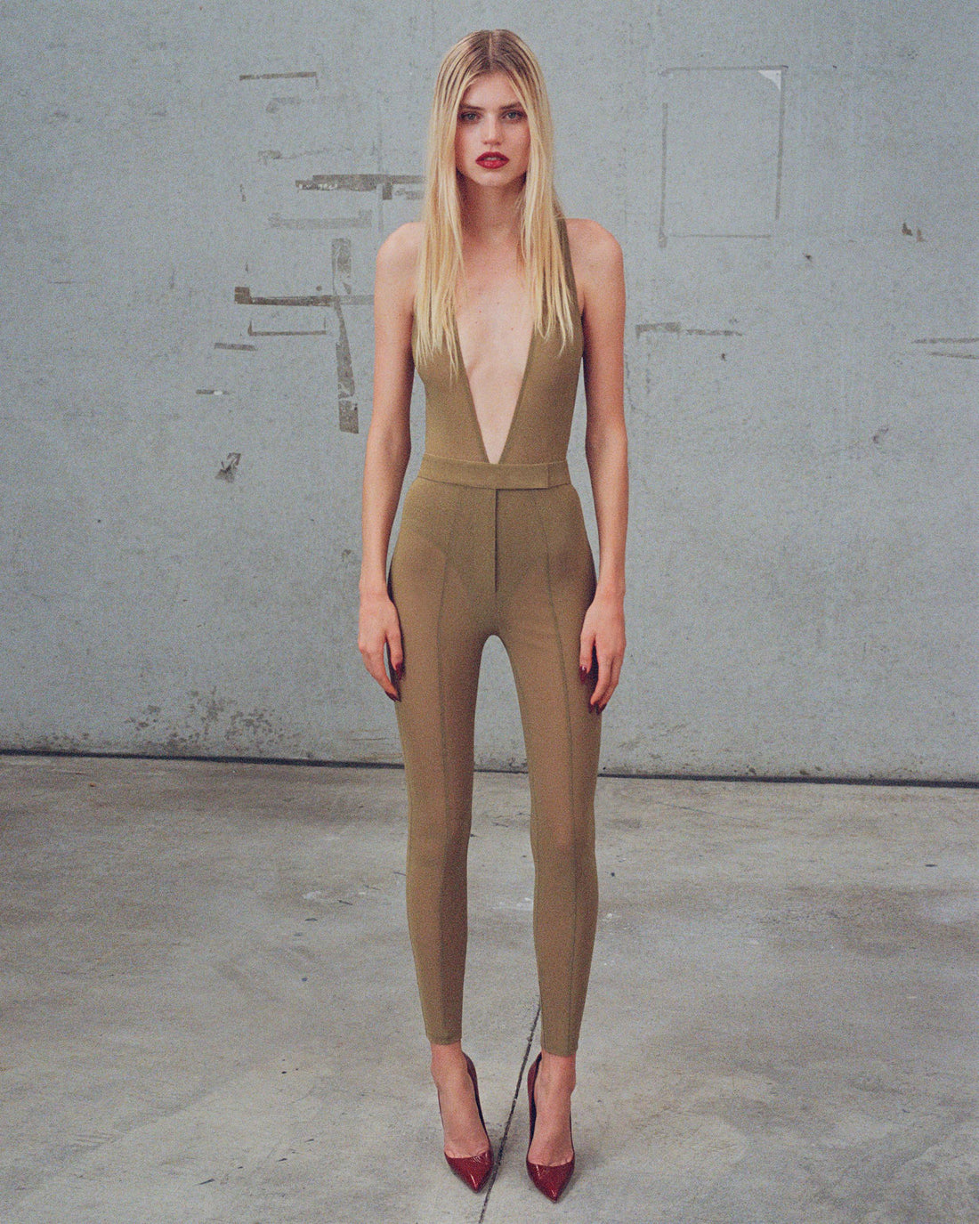 Alex Perry Pre Fall 2025 Look 9 — Halter Bodysuit in Stretch Mesh & Legging in Stretch Mesh