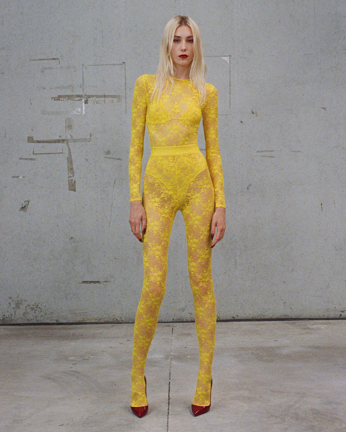 Alex Perry Pre Fall 2025 Look 30 — Long Sleeve Bodysuit in Lace, Bikini Top in Lace & Stocking in Lace