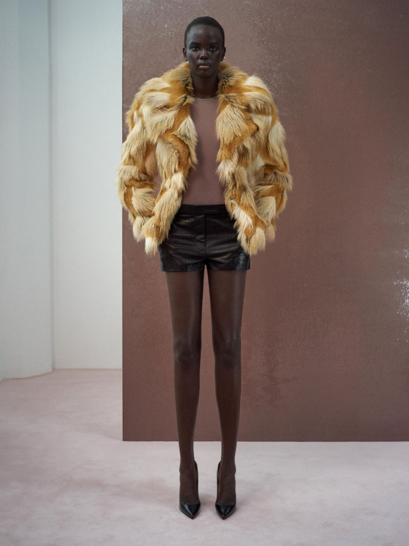 Alex Perry RE26 — Look 07