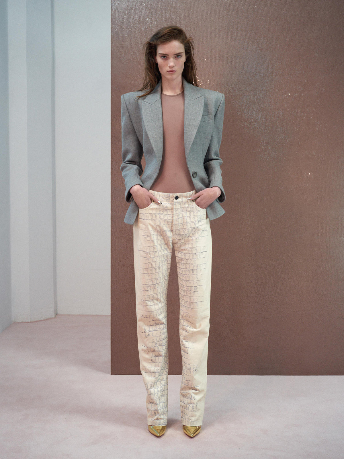 Alex Perry Resort 2026 Look 11 - Single Breasted Contour Blazer in Wool Suiting, Singlet Bodysuit in Stretch Mesh…