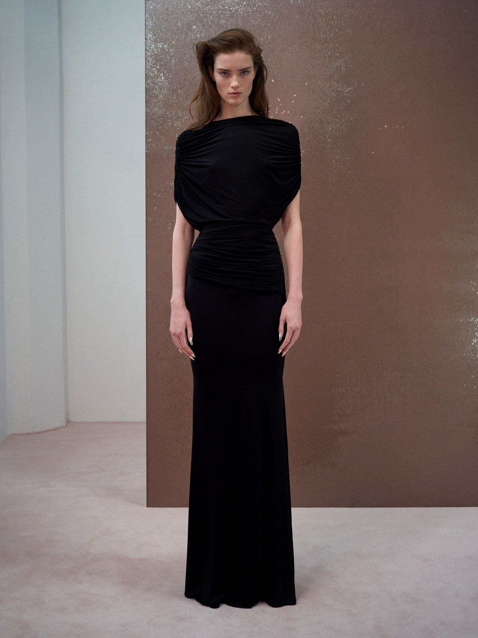 Alex Perry RE26 — Look 45