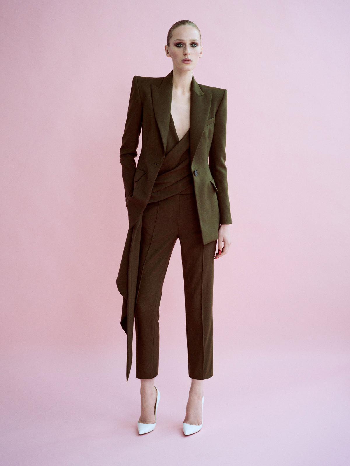 Alex Perry Spring Summer 2026 Look 7 - Single Breasted Fitted Blazer in Wool Suiting, Bikini Wrap Top in Wool Suiting…