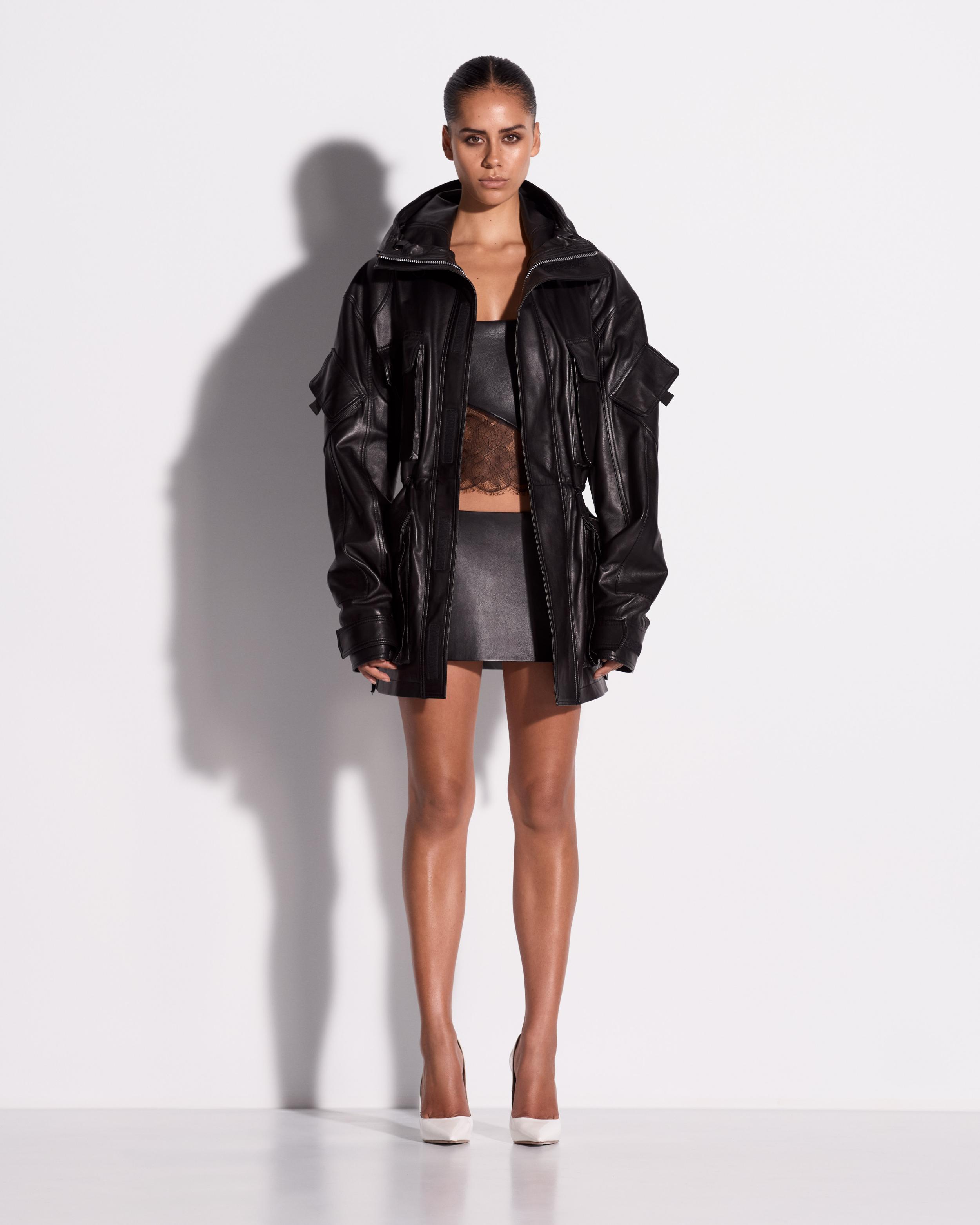 Low Rise Mini Skirt in Leather