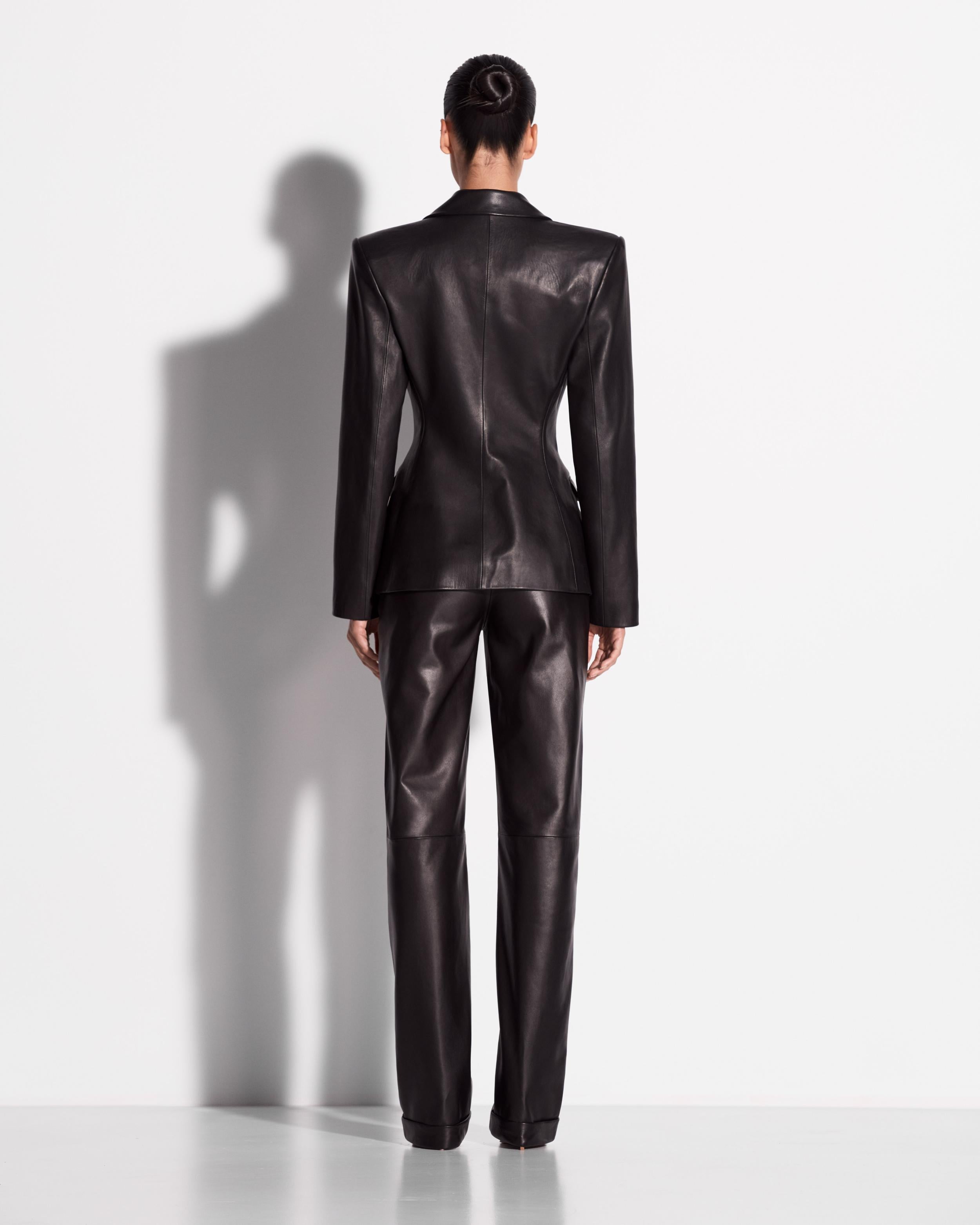 Single Breasted Contour Blazer in Leather