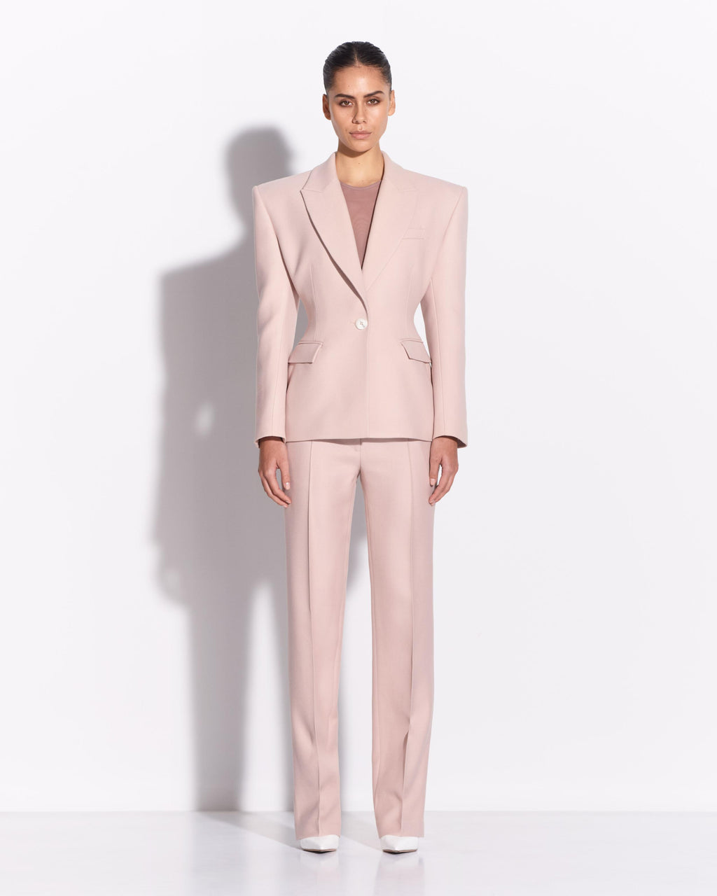 Single Breasted Contour Blazer in Wool Suiting