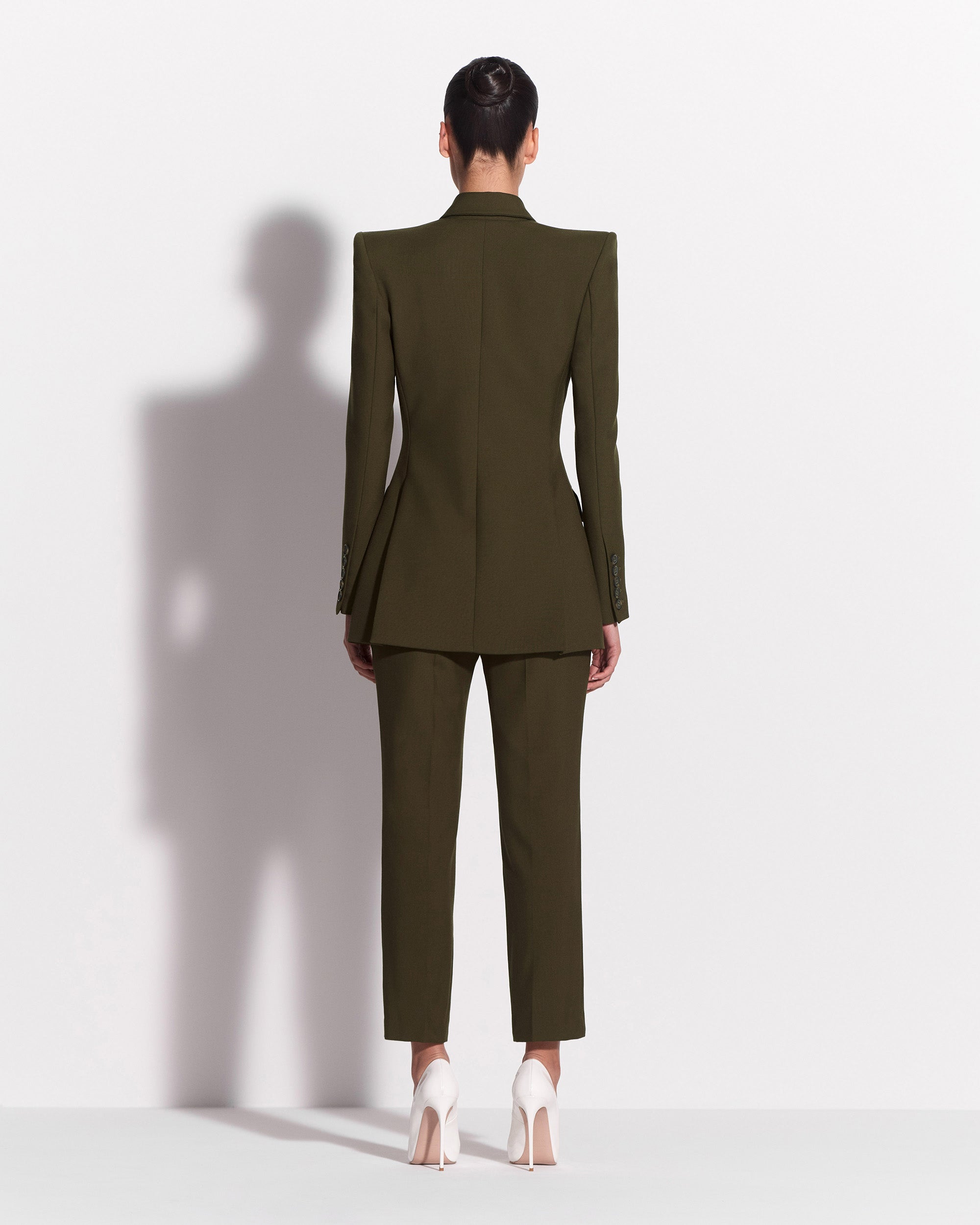 Single Breasted Fitted Blazer in Wool Suiting