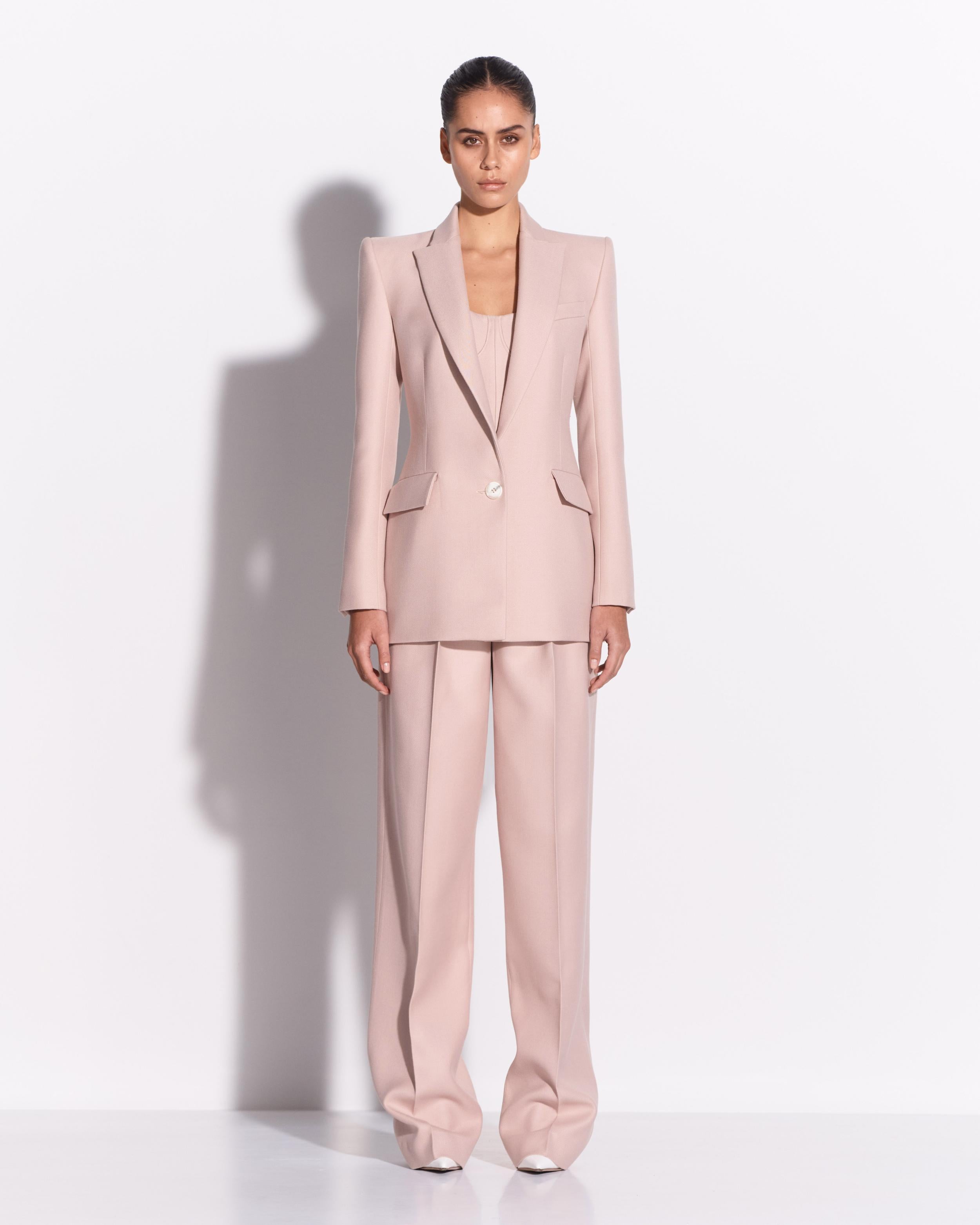 Single Breasted Fitted Blazer in Wool Suiting