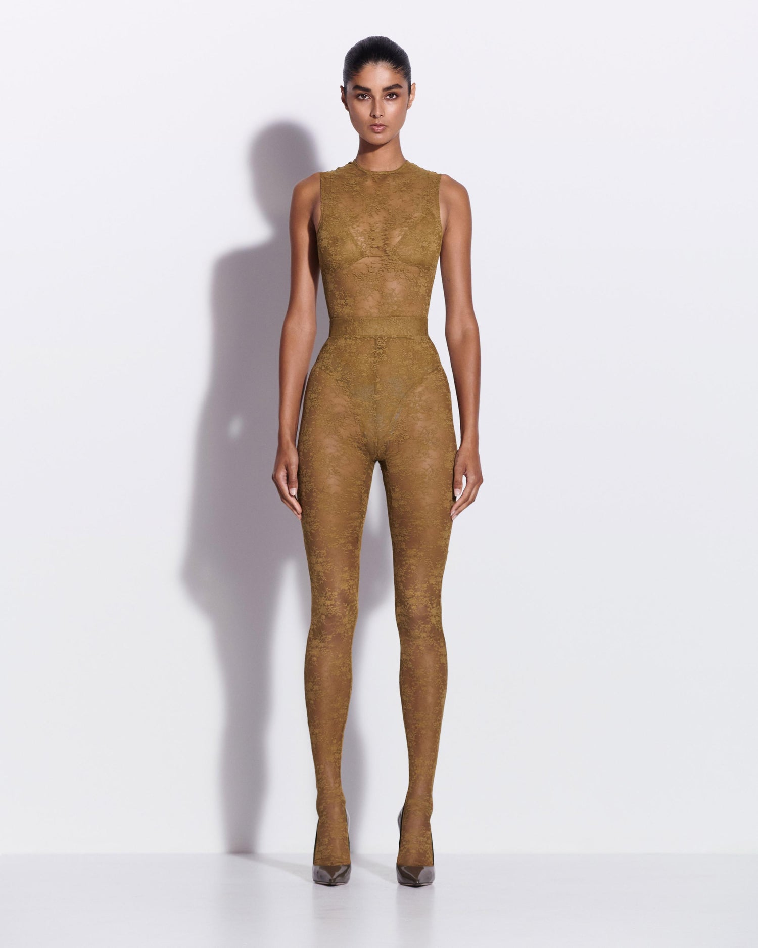 Sleeveless Bodysuit in Lace
