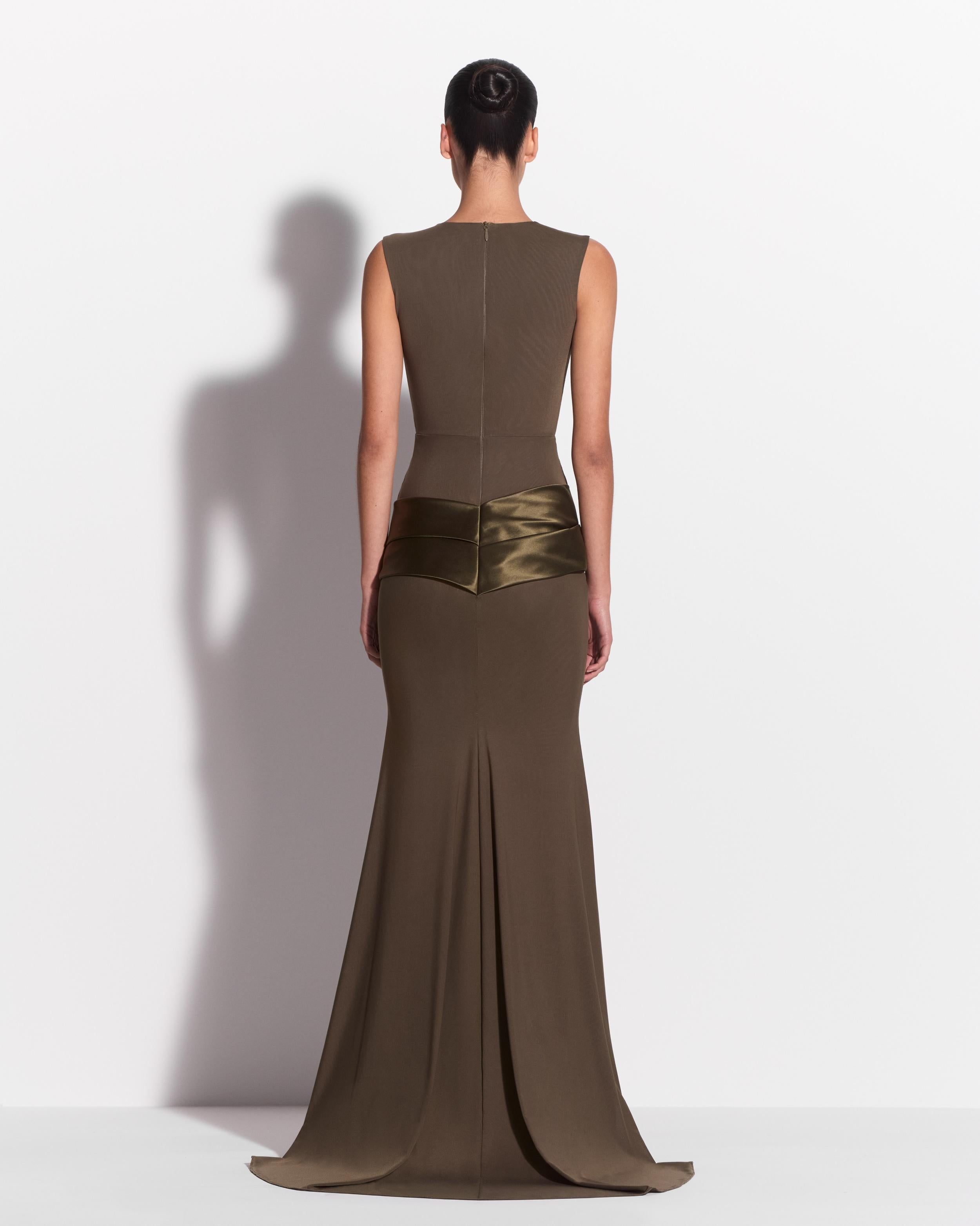 Sleeveless Gown in Stretch Mesh