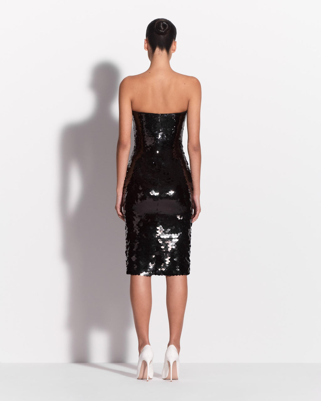 Strapless Curve Dress in Sequin