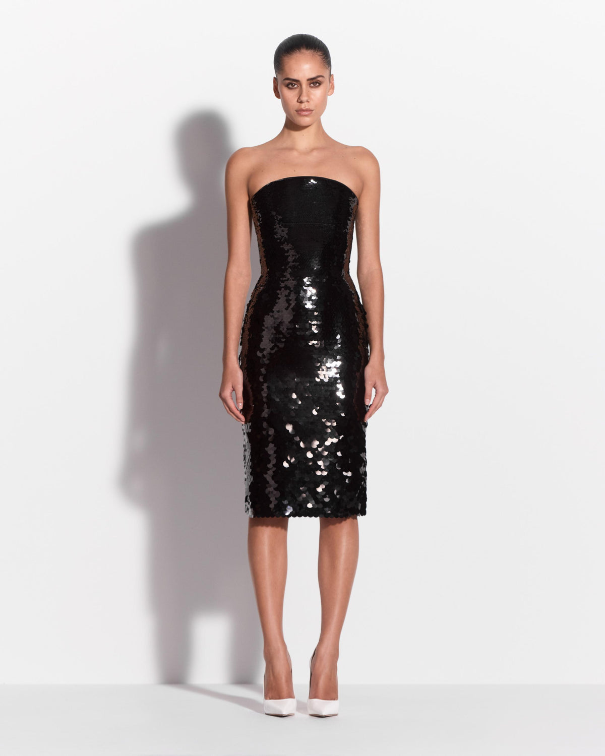 Strapless Curve Dress in Sequin