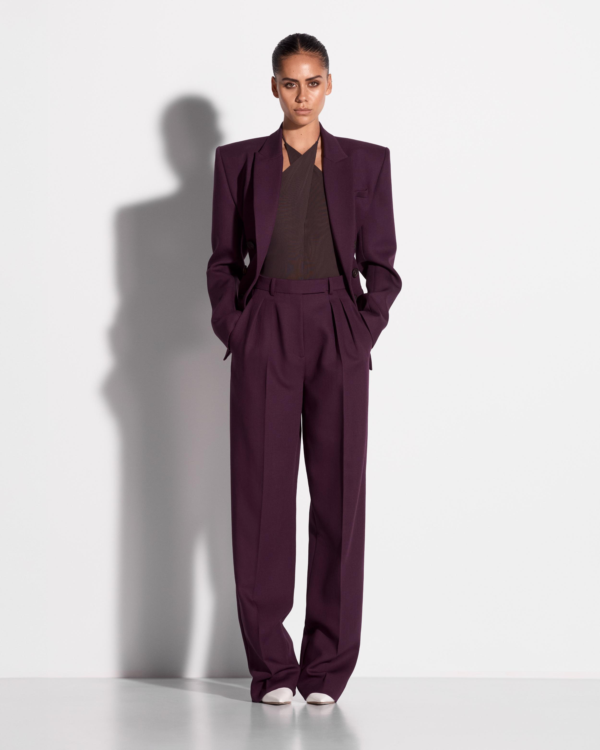 Tapered Trouser in Wool Suiting