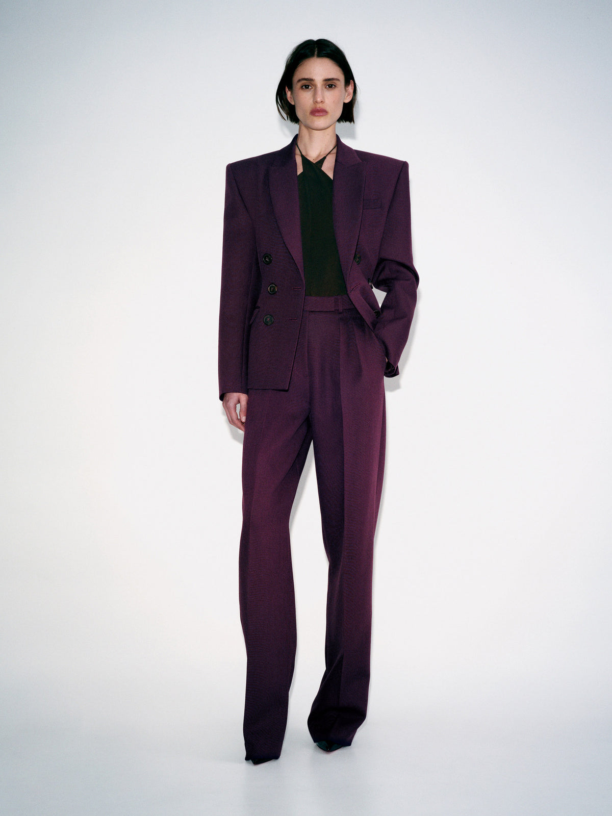 Alex Perry Pre Fall 2026 Look 12 - Double Breasted Contour Blazer in Wool Suiting, Tapered Trouser in Wool Suiting & Cross…