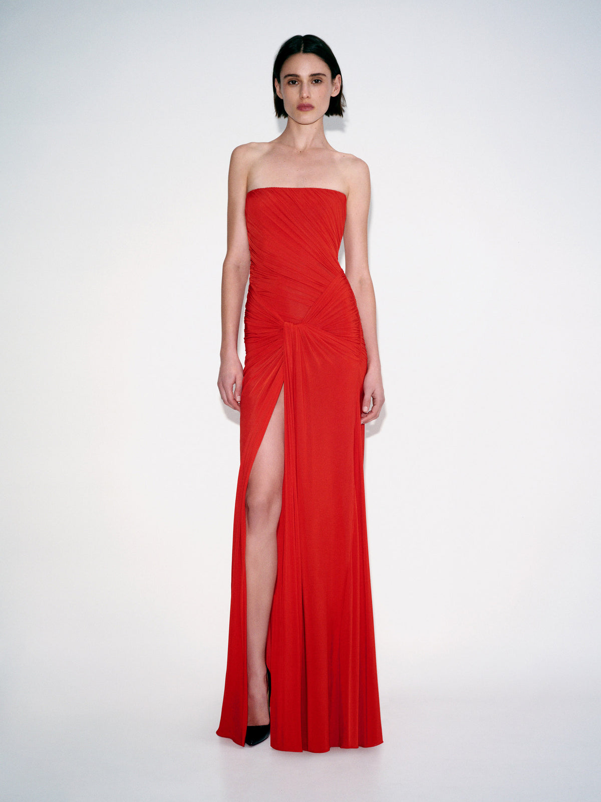 Alex Perry Pre Fall 2026 Look 27 - Strapless Twist Gown in Jersey