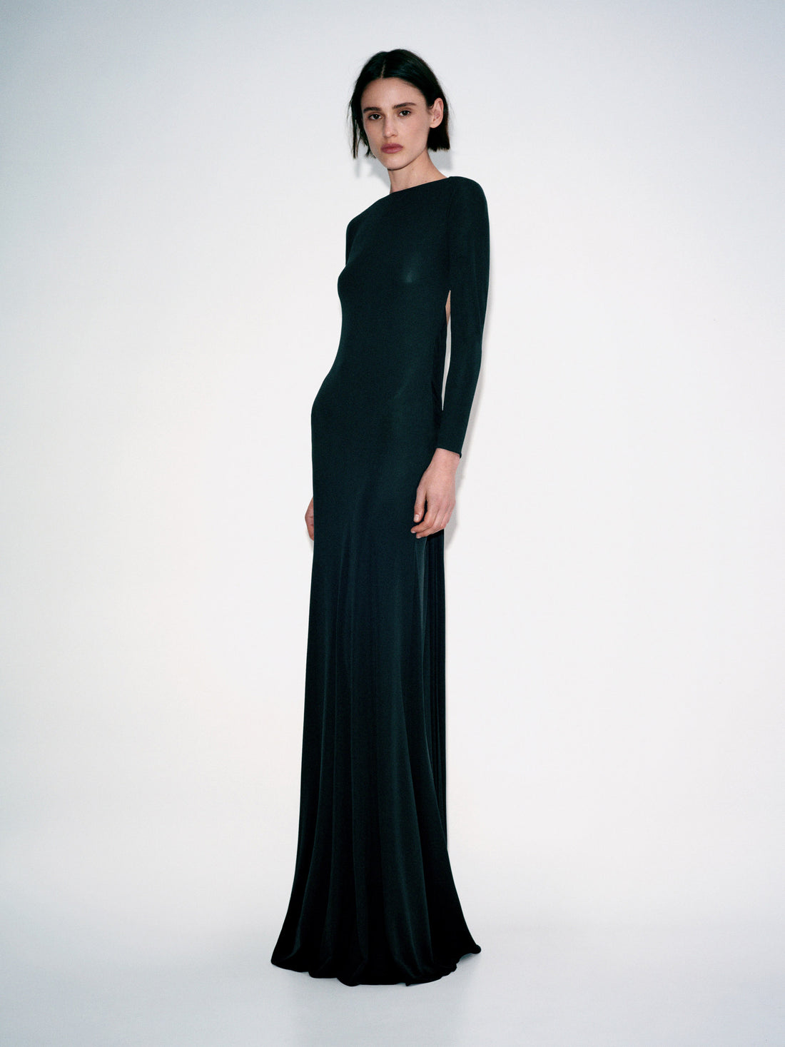Alex Perry Pre Fall 2026 Look 51 — Long Sleeve Open Back Gown in Dry Jersey