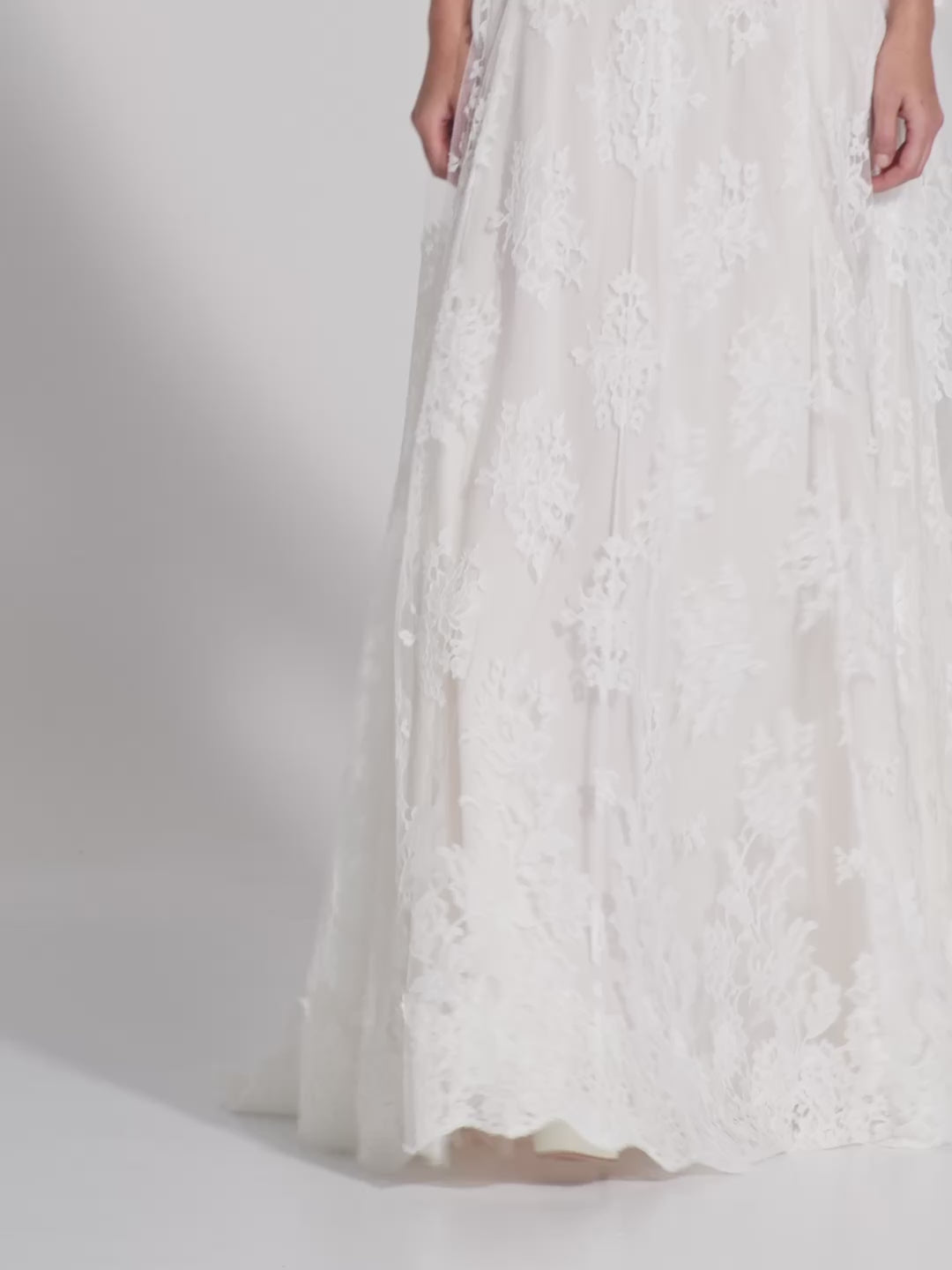 Veil With Lace Trim