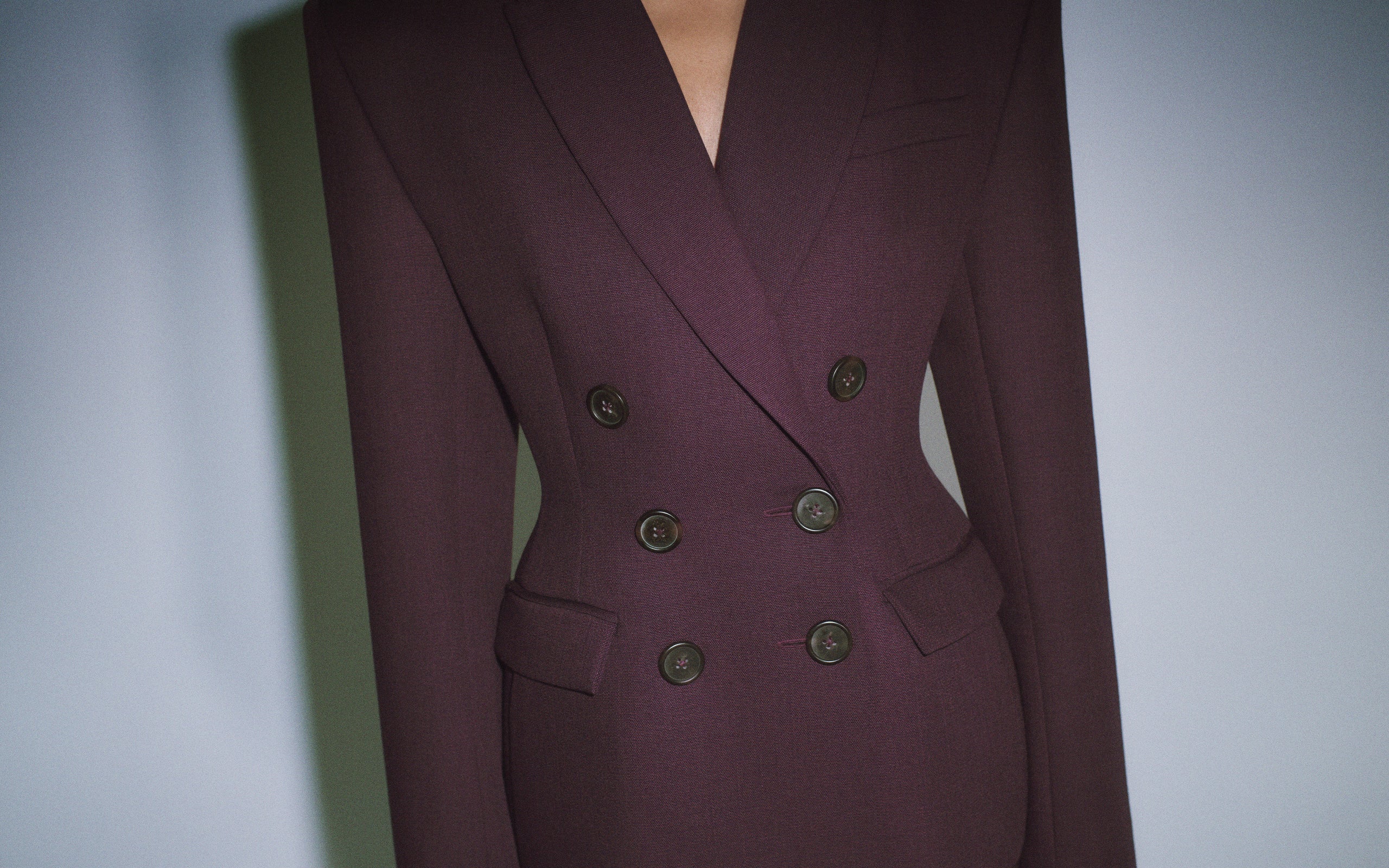 SIGNATURE FINISHES - WOOL SUITING